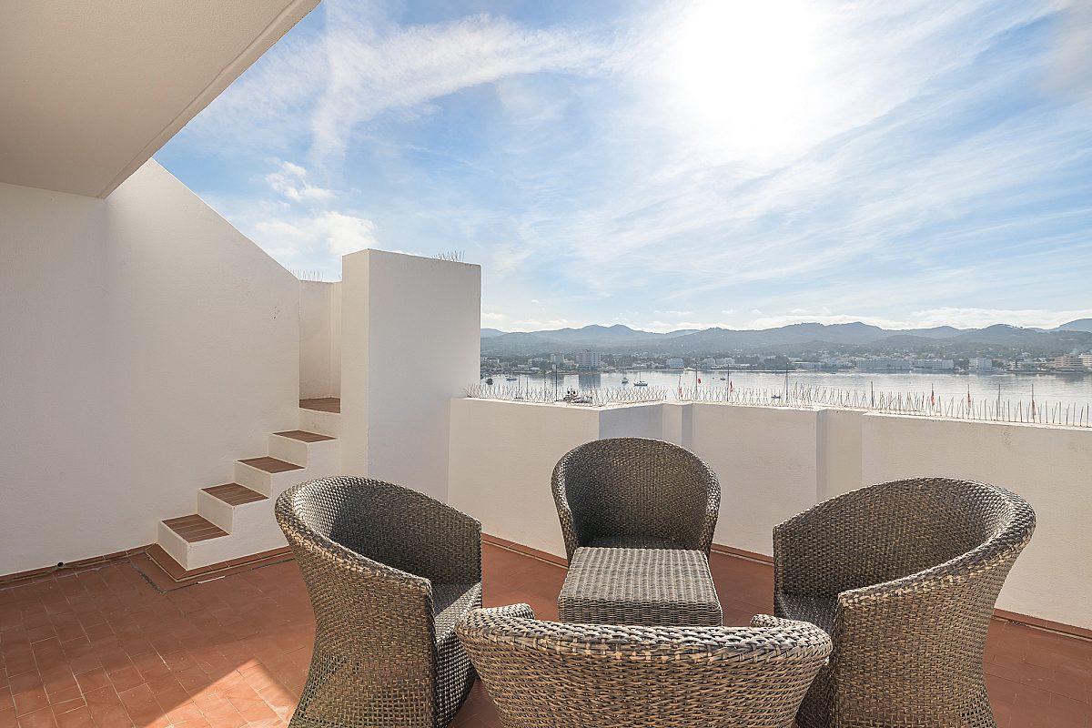 Penthouse in erster Linie zum Hafen mit großer Dachterrasse - 12