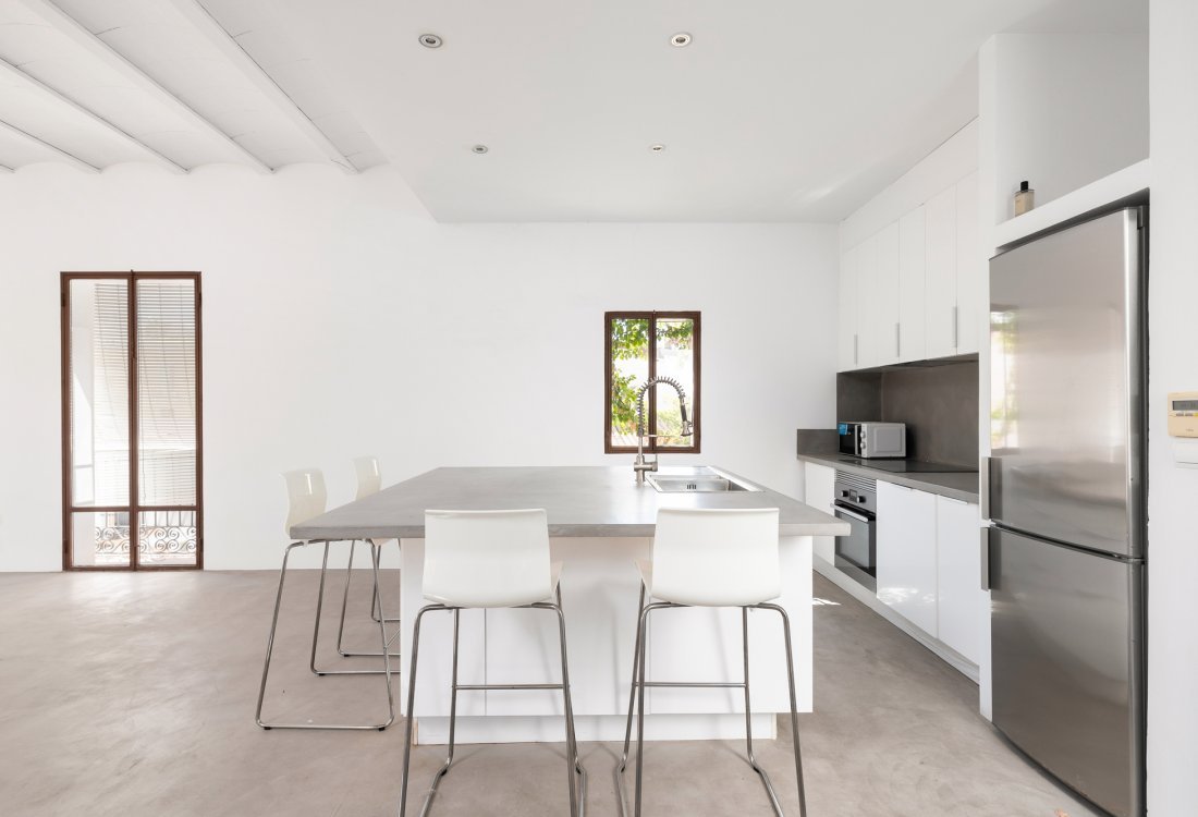 Fully renovated penthouse in prime La Marina location - 20