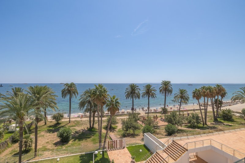 Stylish apartment with direct beach access - 5