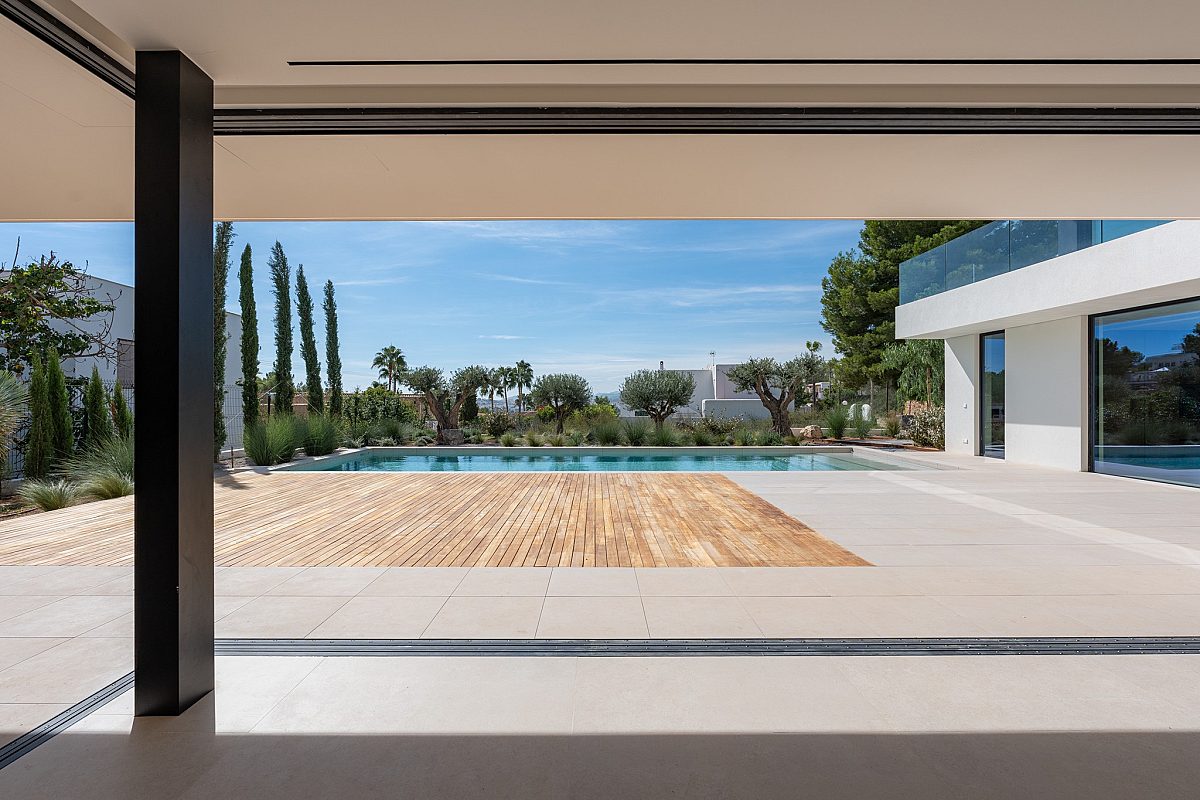 Modern villa in tranquil area - 7
