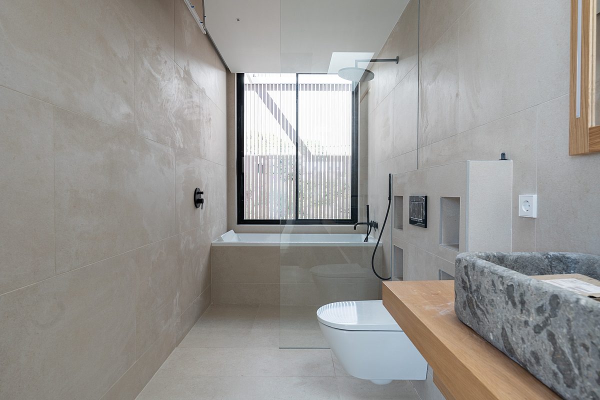Modern villa in tranquil area - 3