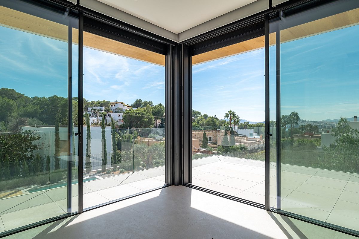 Modern villa in tranquil area - 14