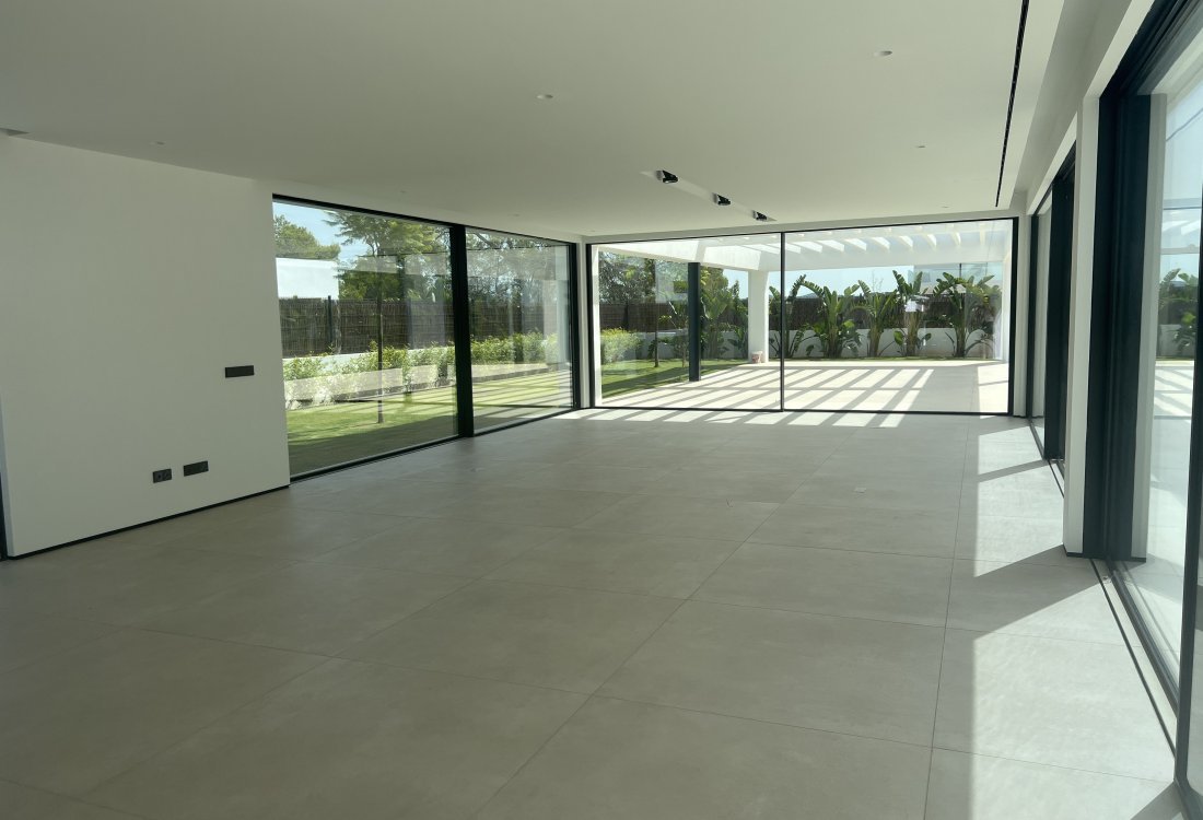 Newly built villa in walking distance to beach - 10
