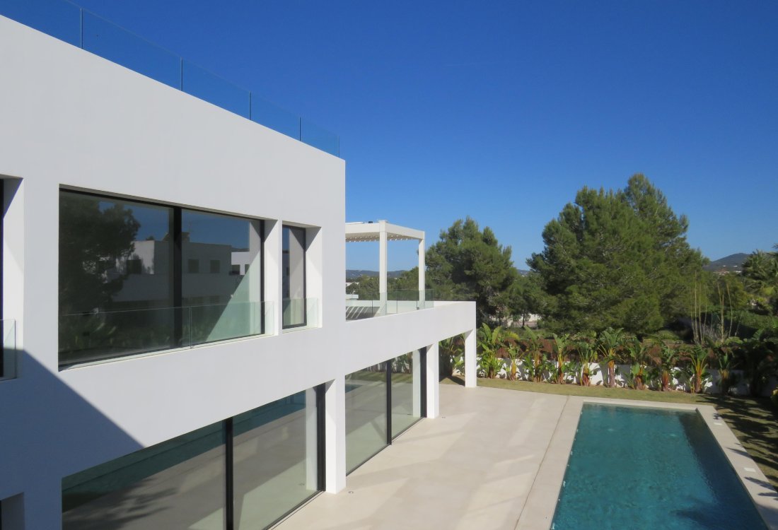 Newly built villa in walking distance to beach - 1
