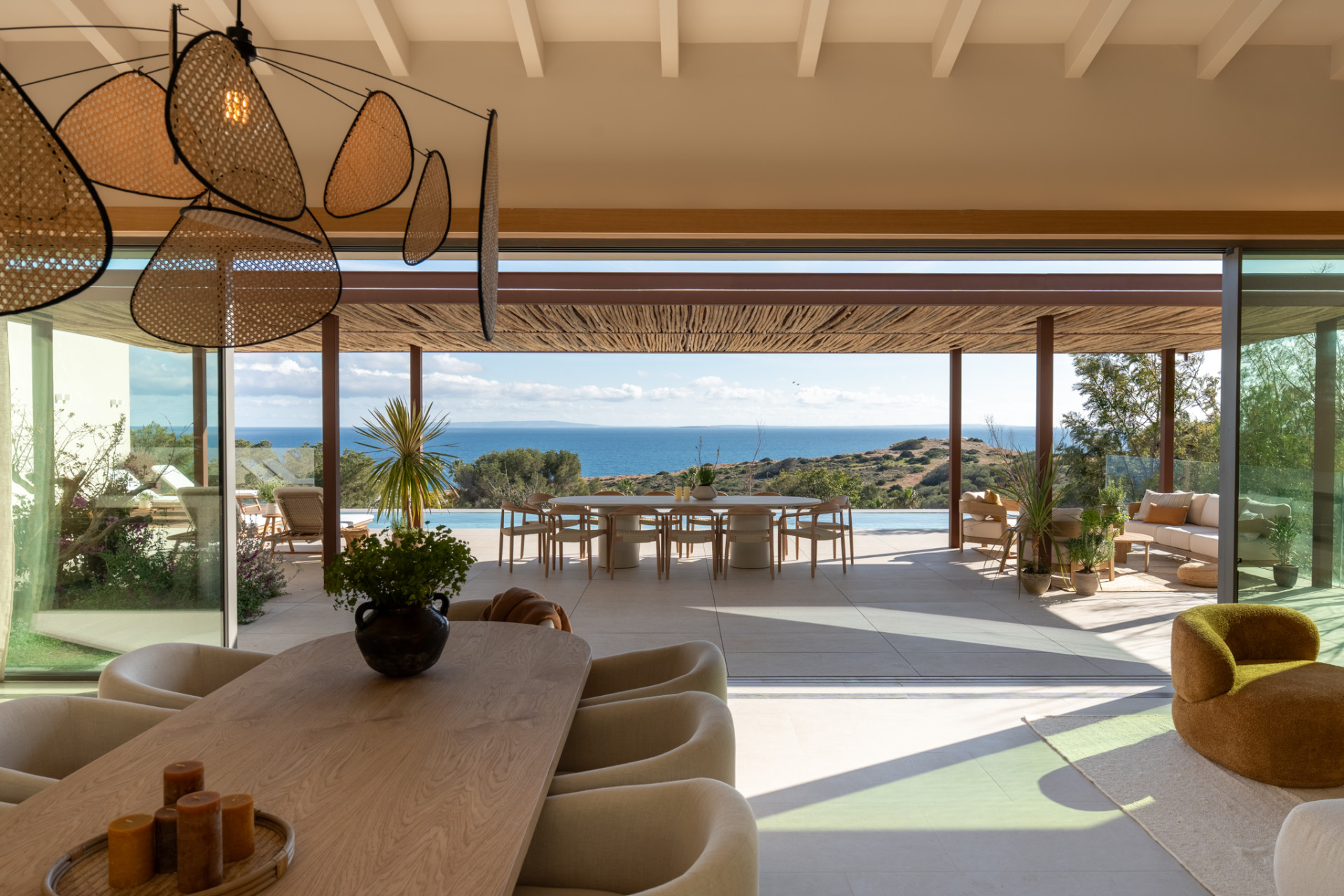 Exklusive Neubau-Villa in Cap Martinet mit Panorama-Meerblick - 1