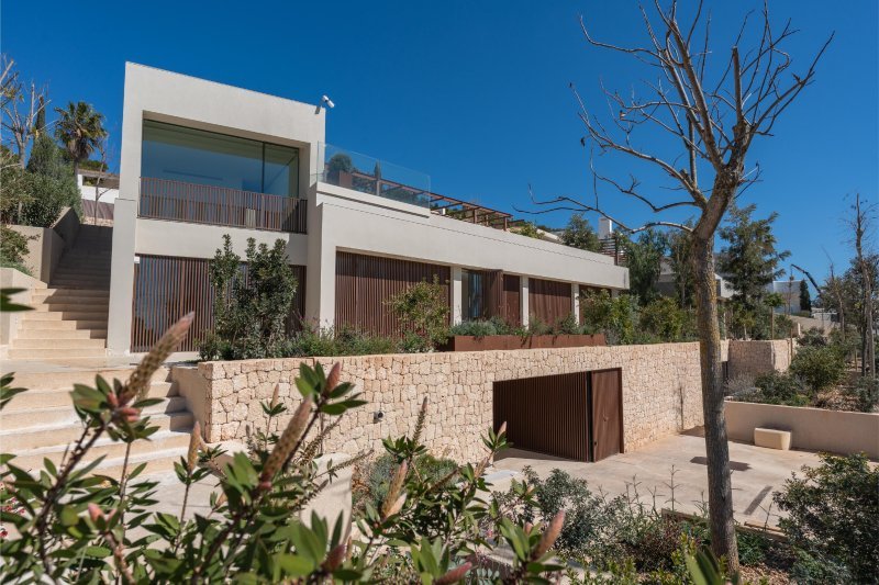 Villa under construction with sea views in Cap Martinet - 1