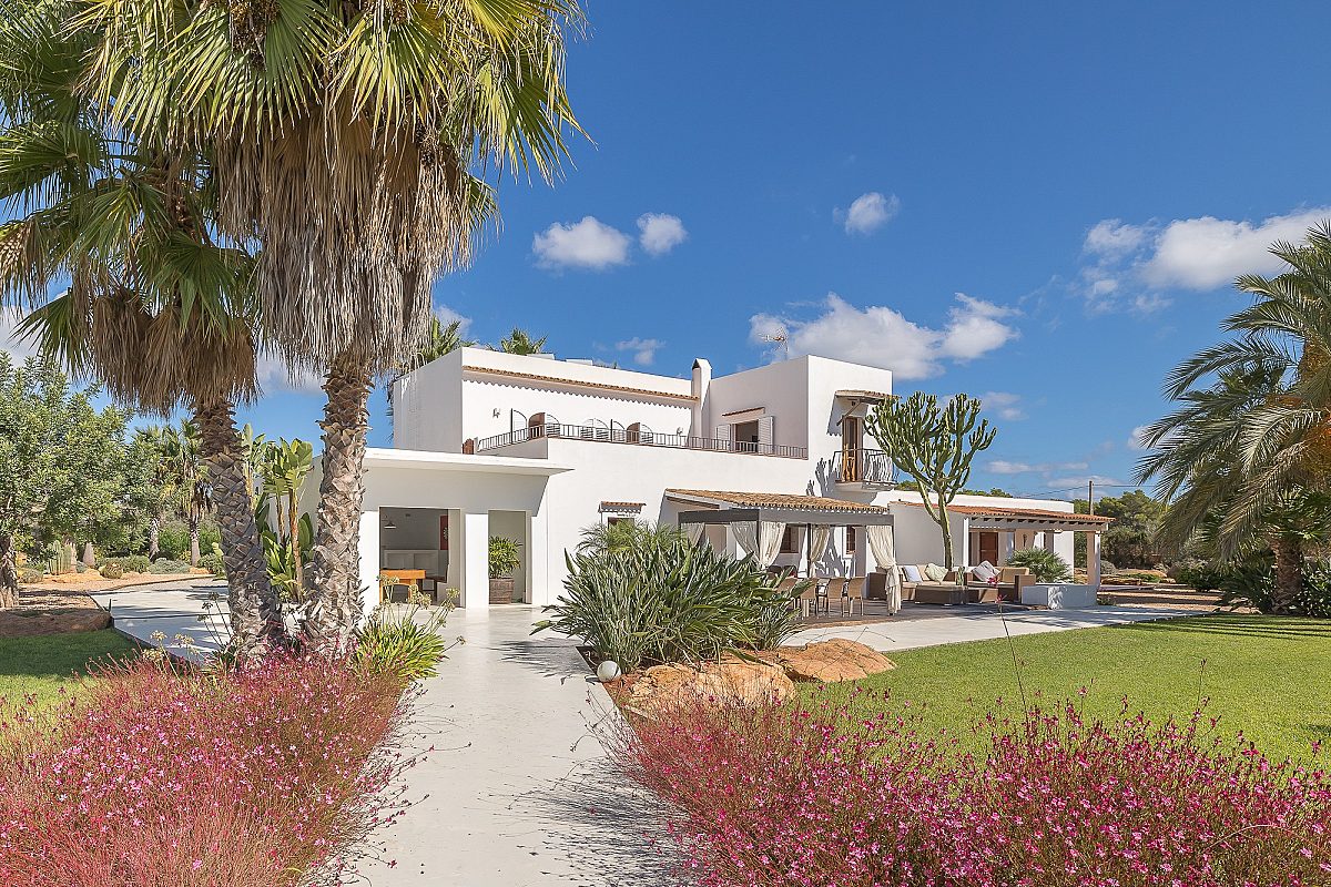 Villa ibicenca con licencia turística y centro de jardinería rentable - 6