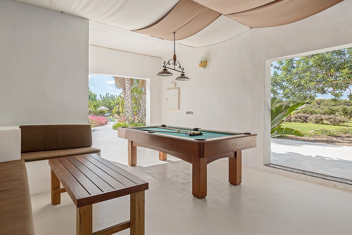 Villa ibicenca con licencia turística y centro de jardinería rentable - 3