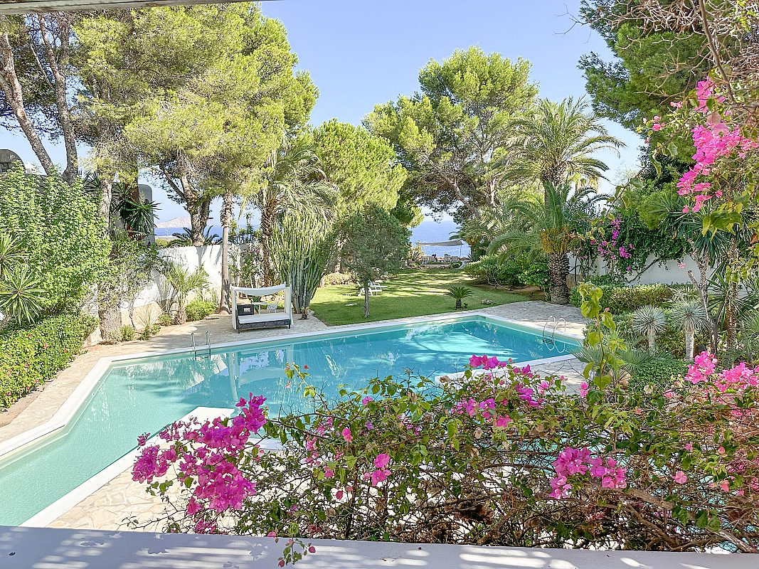Villa exclusiva con acceso privado al mar - 11