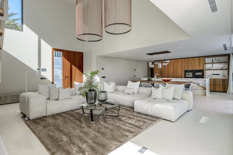 Luxurious newly built villa with top views in a gated community - 4