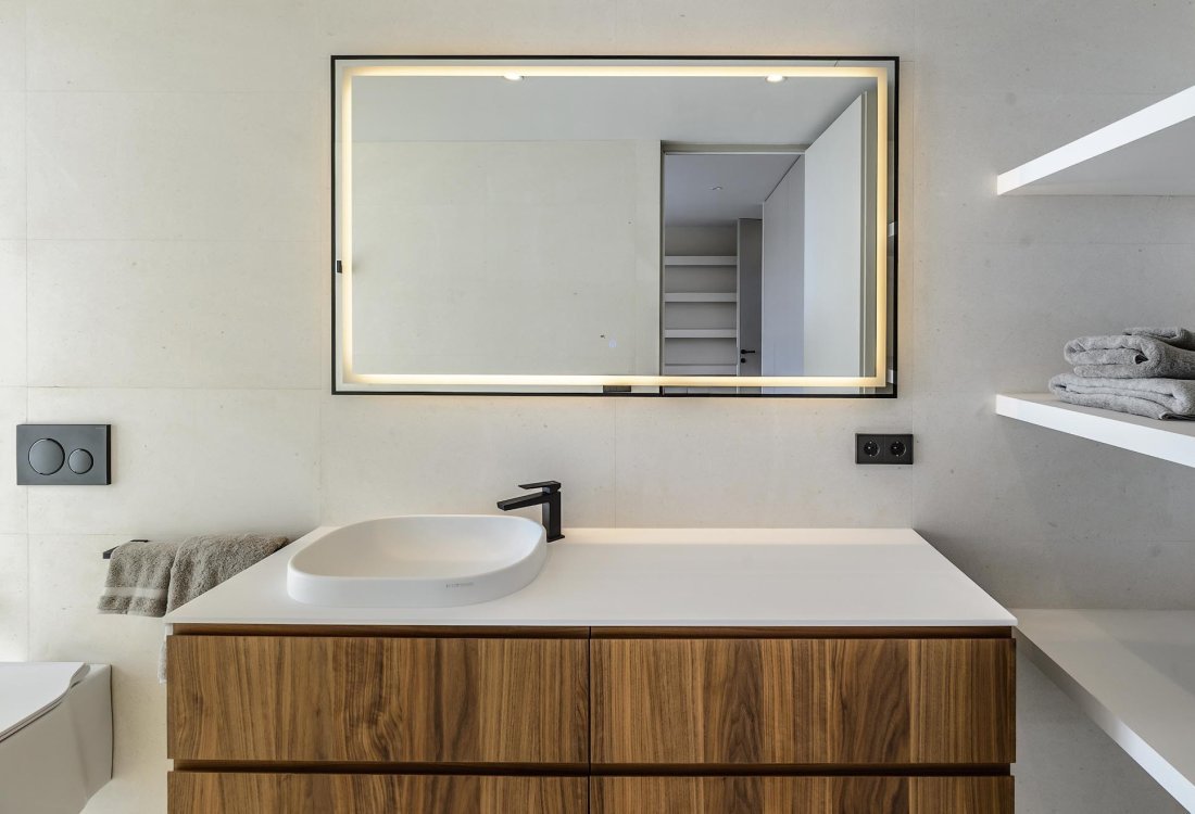 Luxurious newly built villa with top views in a gated community - 33