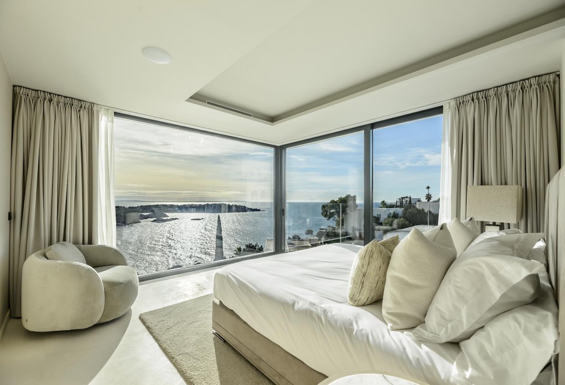 Luxurious newly built villa with top views in a gated community - 20