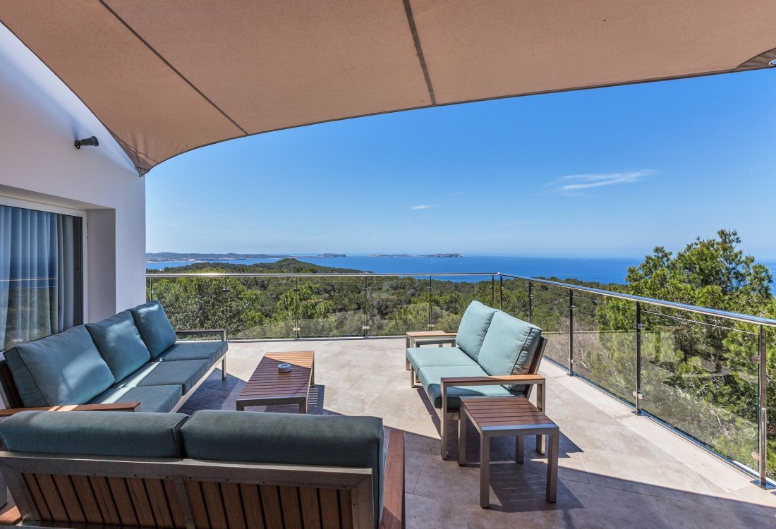 Modern villa with rental licence and breathtaking sea and sunset views - 1