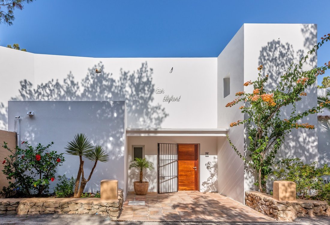 Modern villa with rental licence and breathtaking sea and sunset views - 5