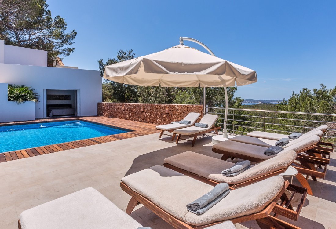 Modern villa with rental licence and breathtaking sea and sunset views - 8