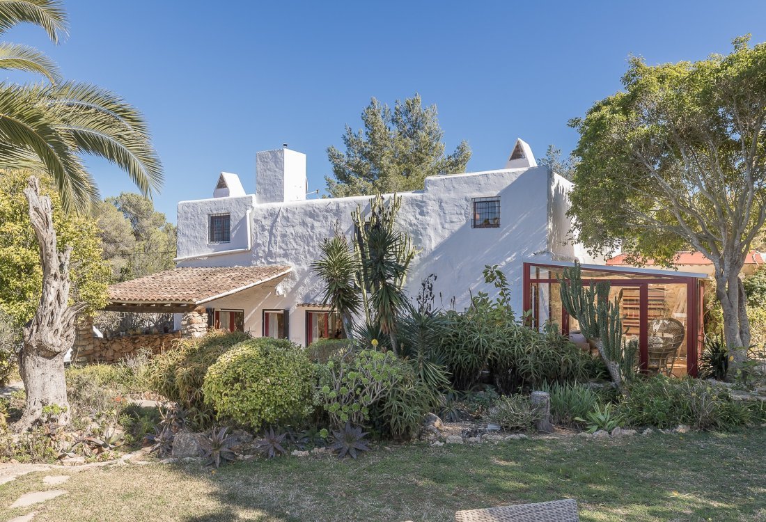 Traditional finca with dreamlike garden - 6