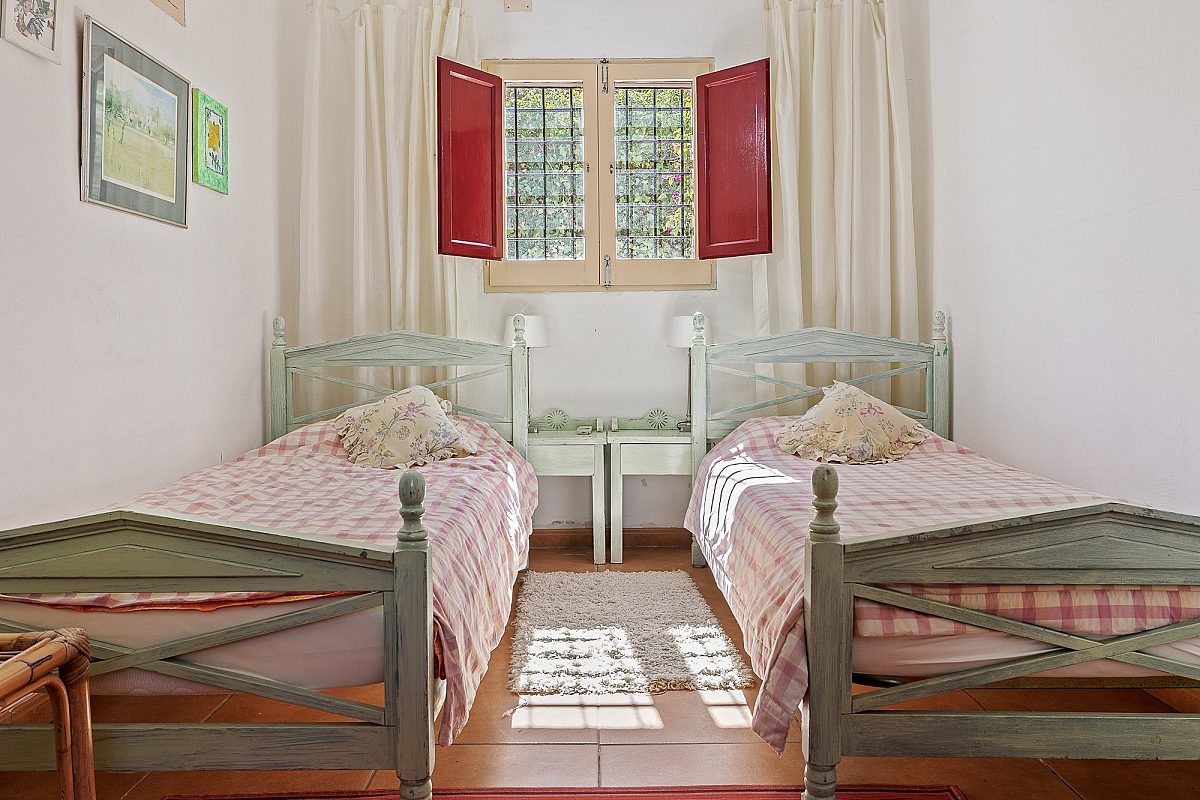 Finca tradicional con jardín de ensueño - 19