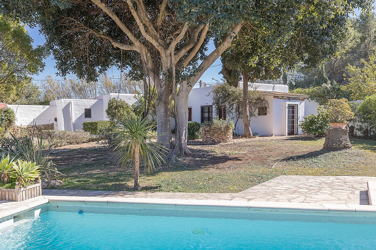 Finca tradicional con jardín de ensueño - 15