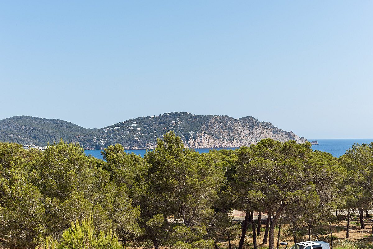 Spectacular newly built villa close to the sea - 2