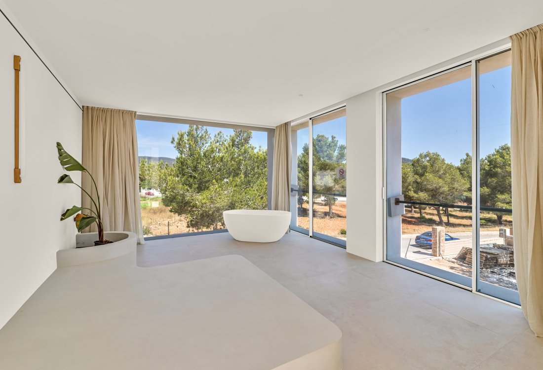 Spectacular newly built villa close to the sea - 10