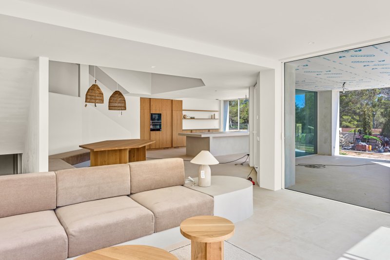 Spectacular newly built villa close to the sea - 5