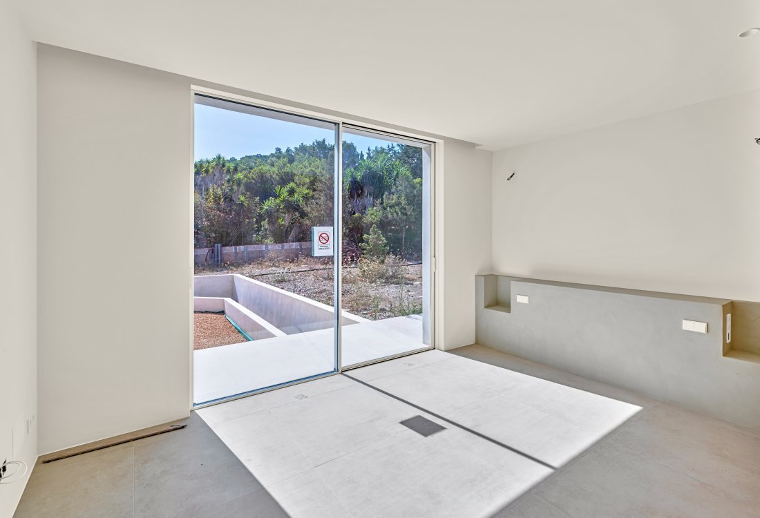 Spectacular newly built villa close to the sea - 19