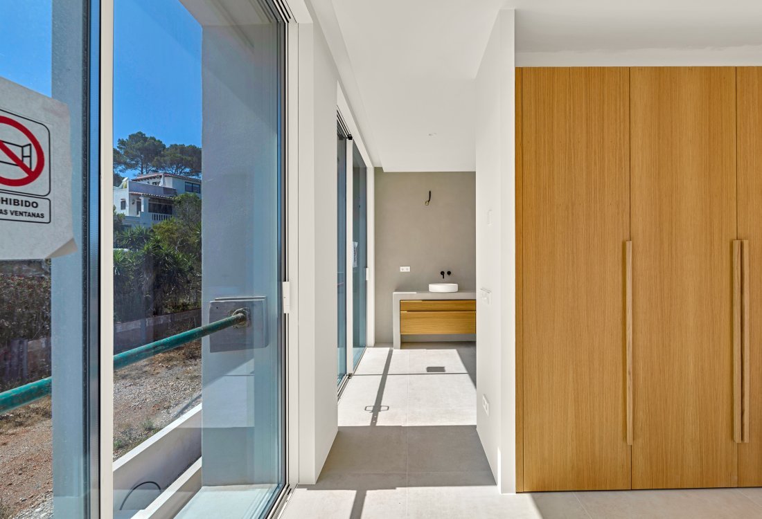 Spectacular newly built villa close to the sea - 20