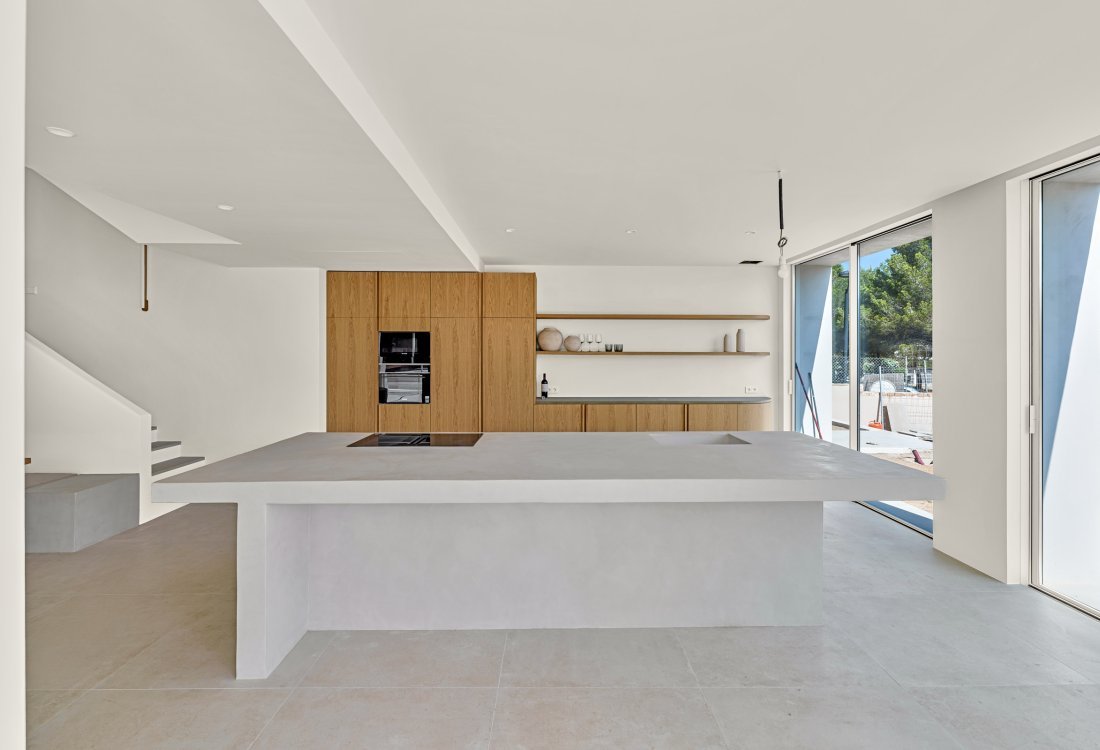 Spectacular newly built villa close to the sea - 7