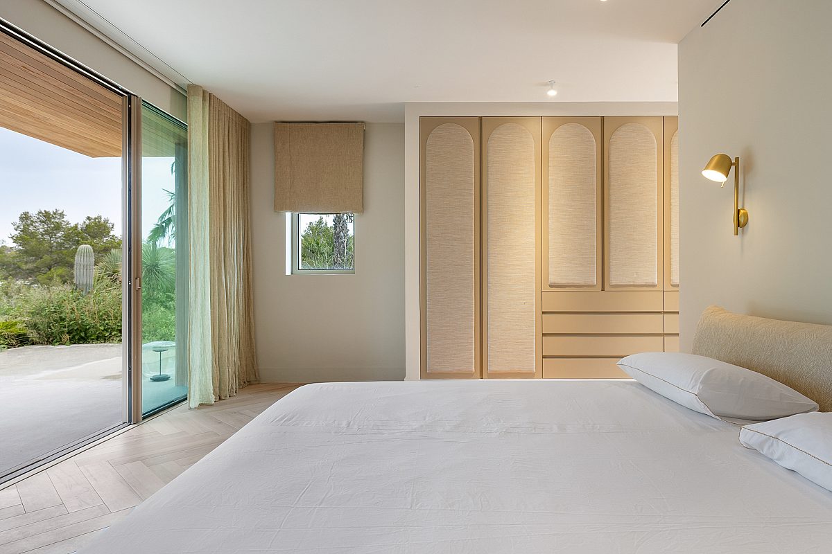 Impresionante villa de nueva construcción en la costa oeste de Ibiza - 13