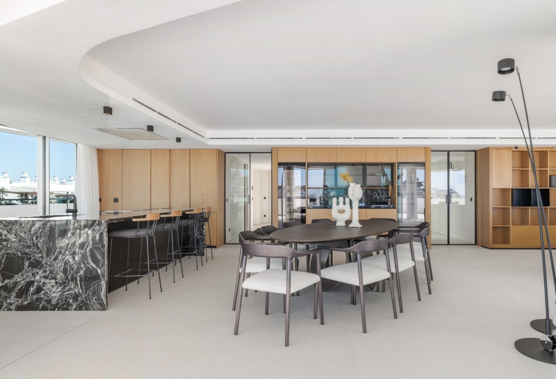 Lujoso piso de nueva construcción en primera línea del puerto - 8
