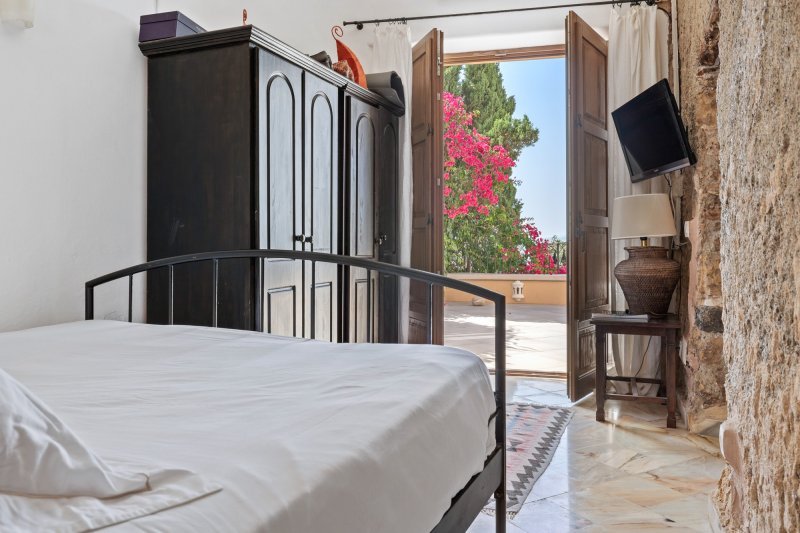 Exklusive Wohnung mit großer Terrasse in Dalt Vila - 3