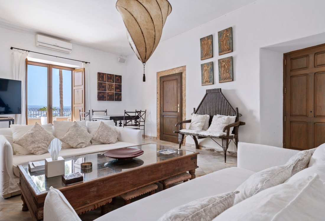 Exklusive Wohnung mit großer Terrasse in Dalt Vila - 4