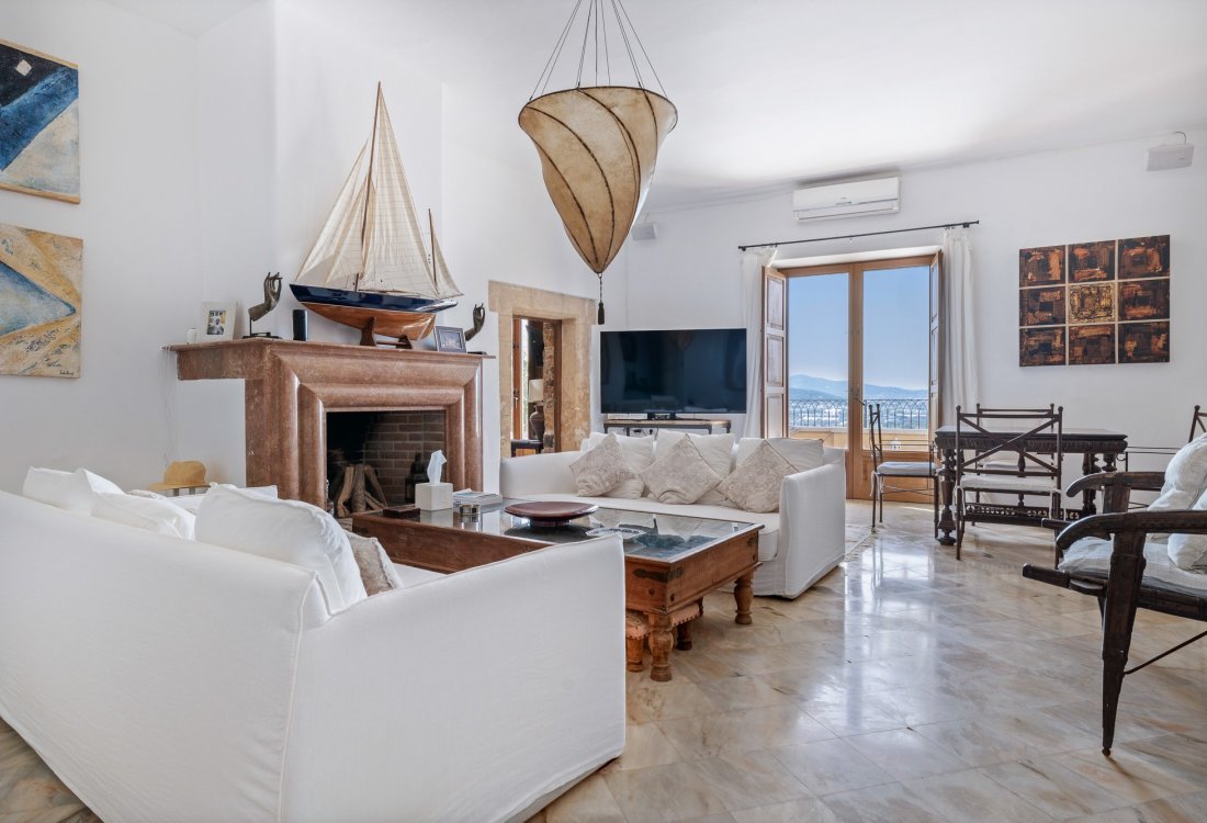 Exklusive Wohnung mit großer Terrasse in Dalt Vila - 7