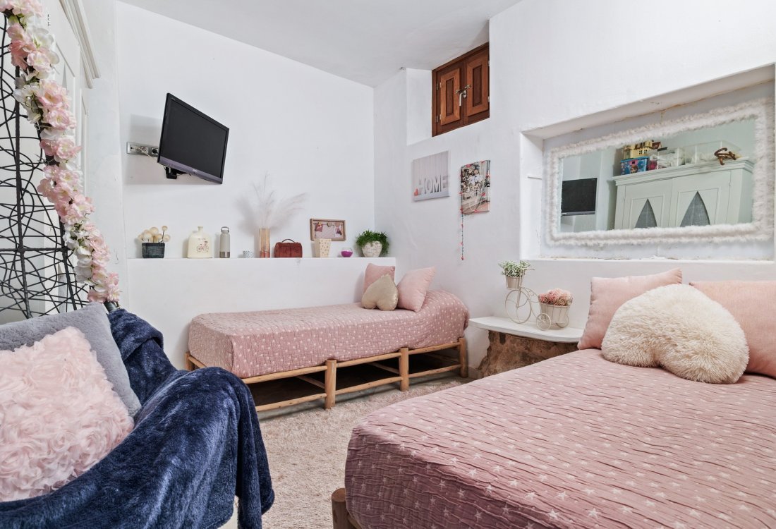 Exklusive Wohnung mit großer Terrasse in Dalt Vila - 13