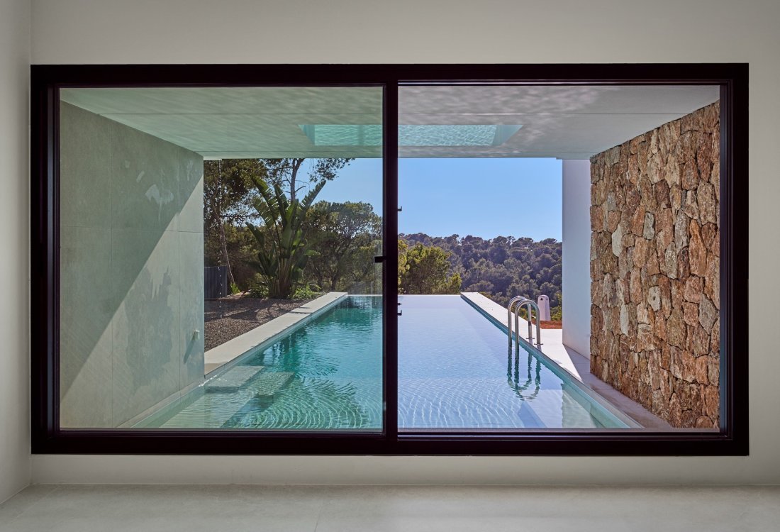 New build villa with waterfall pool and sunset views - 13