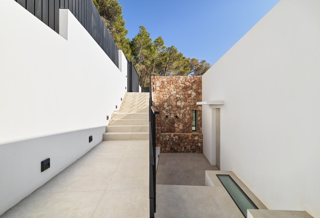 New build villa with waterfall pool and sunset views - 12
