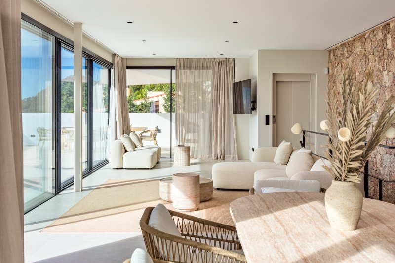 Nueva villa con piscina en cascada y vistas a la puesta de sol - 5