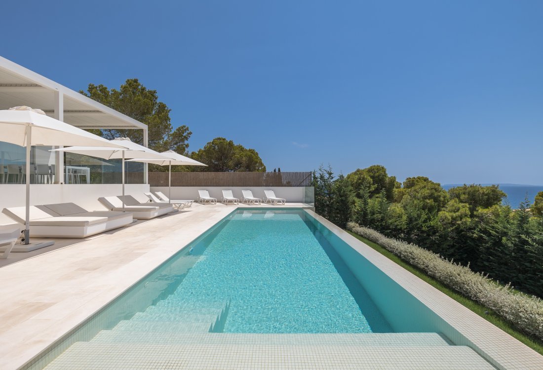 Moderne Villa mit atemberaubendem Meerblick - 25