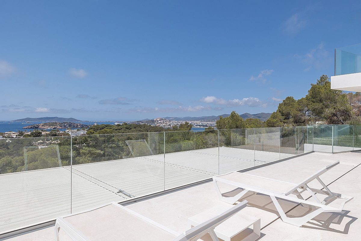 Moderne Villa mit atemberaubendem Meerblick - 18