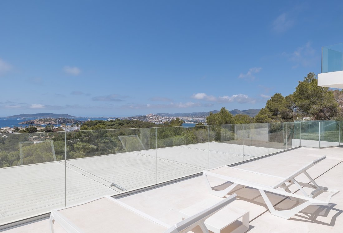 Moderne Villa mit atemberaubendem Meerblick - 18