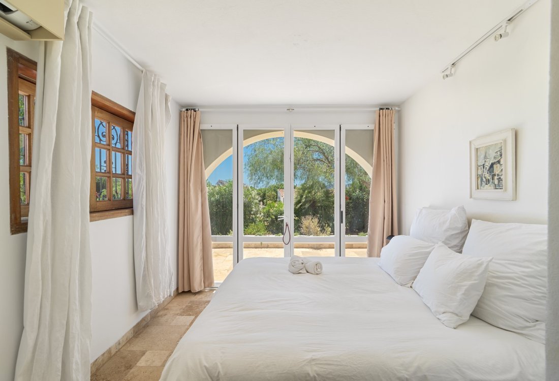 Geräumige Villa mit Vermietlizenz - 26