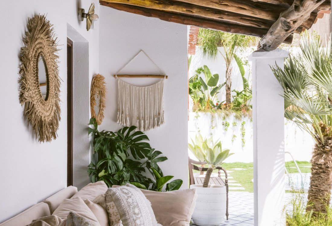 Renovated villa in quiet area with sea view - 8