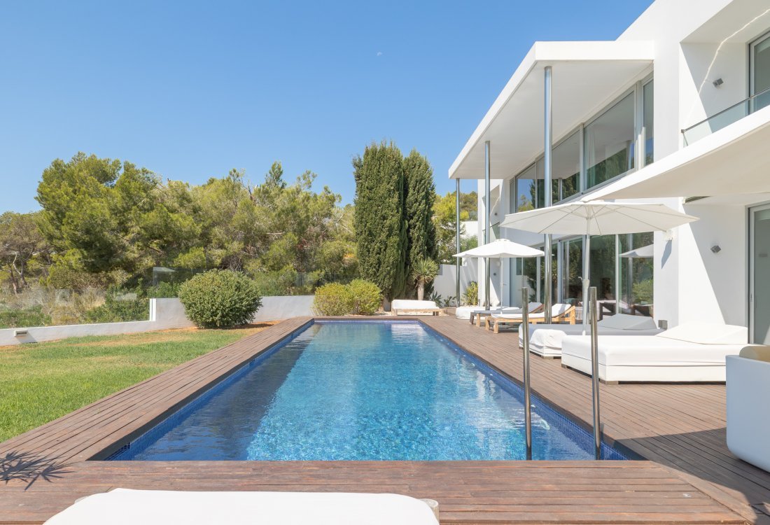 Luxuriöse Villa mit Vermietungslizenz und beeindruckendem Meerblick - 12