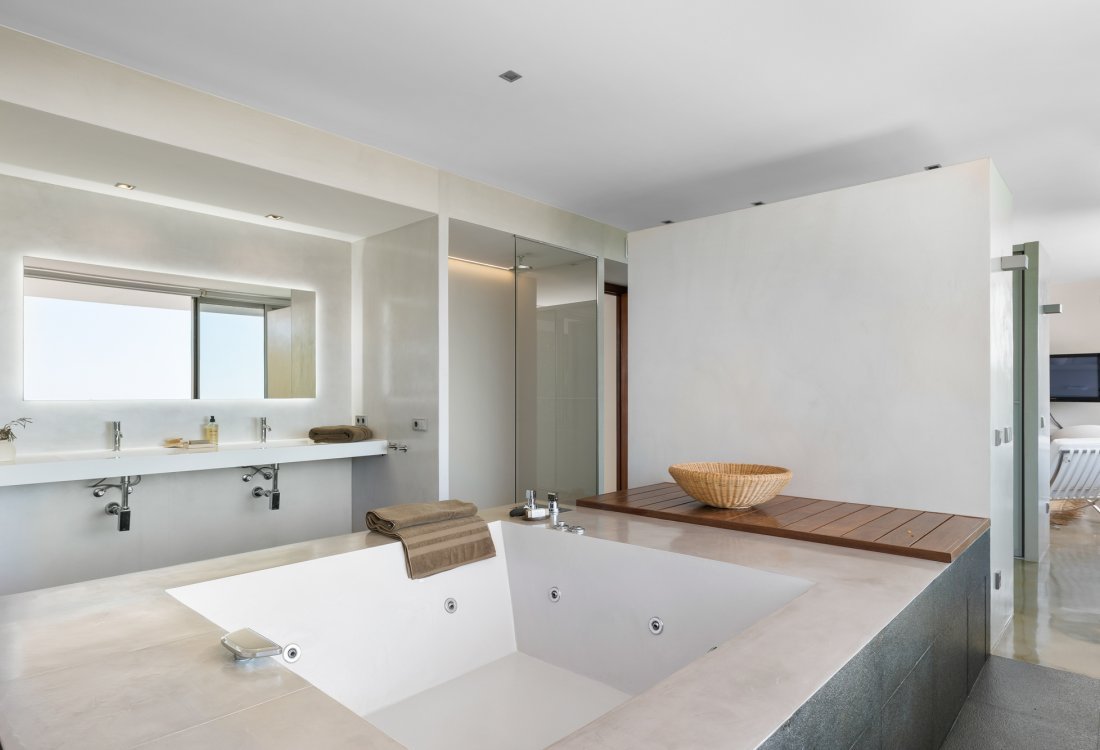 Luxuriöse Villa mit Vermietungslizenz und beeindruckendem Meerblick - 10