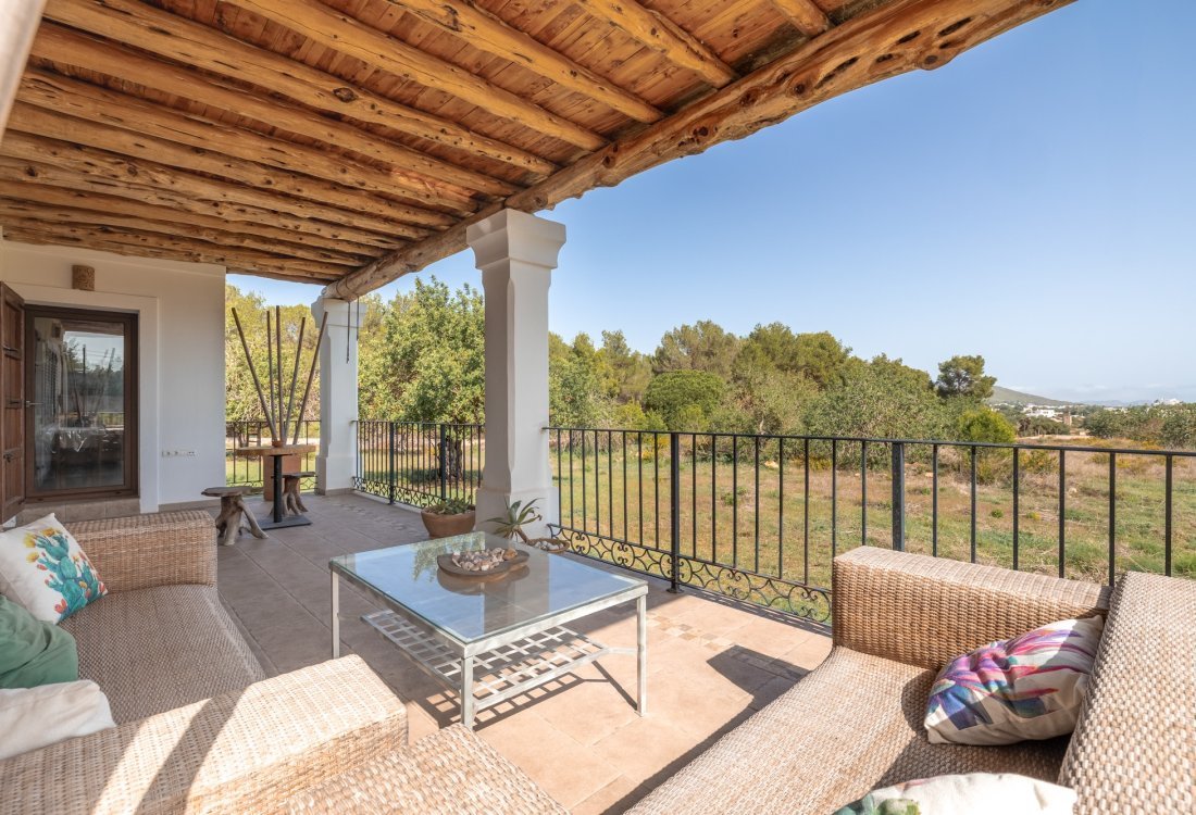 Finca mit Vermietungslizenz und offenem Blick - 14