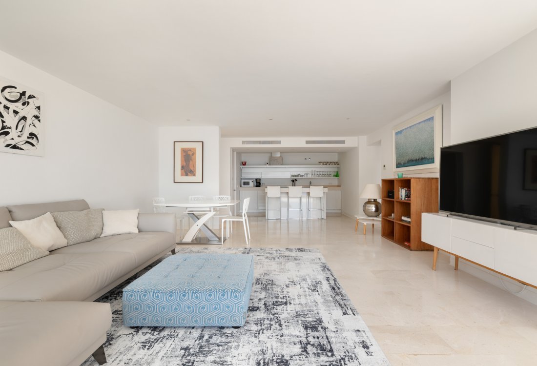 Exclusive apartment with panoramic views and style - 4