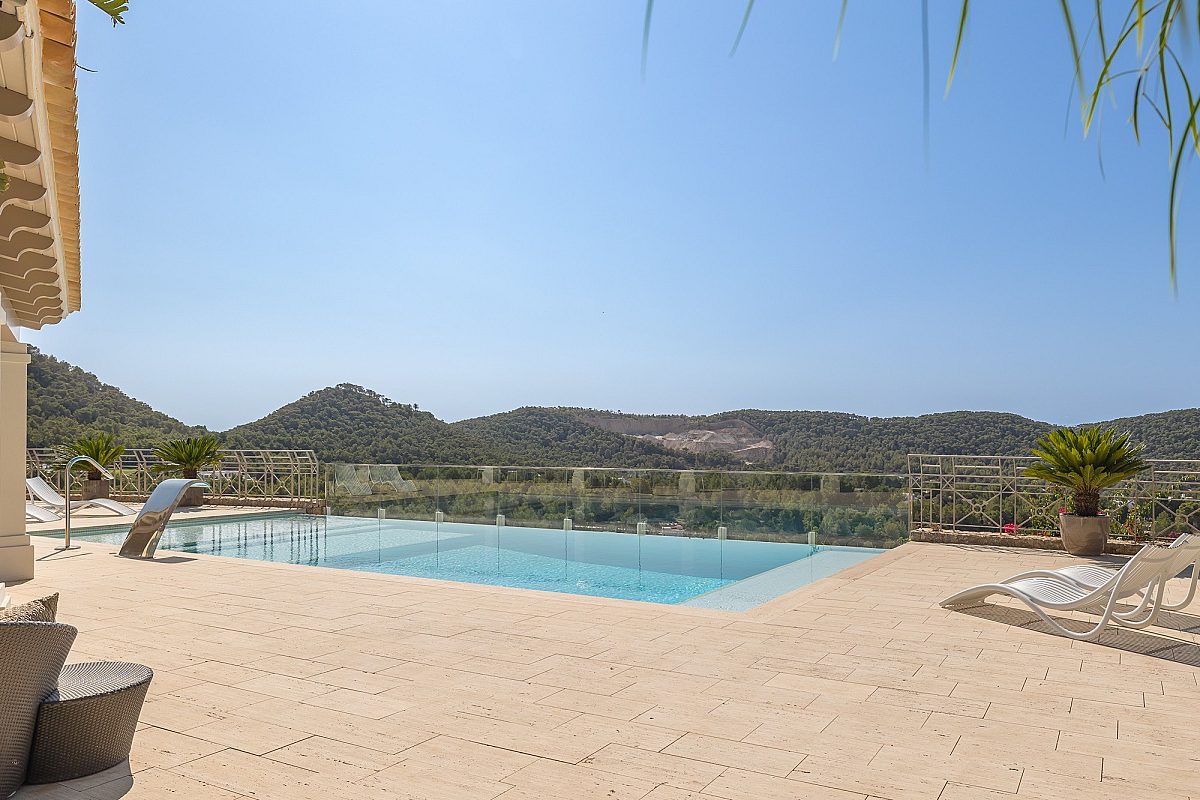 Mediterranes Anwesen mit atemberaubendem Blick - 26