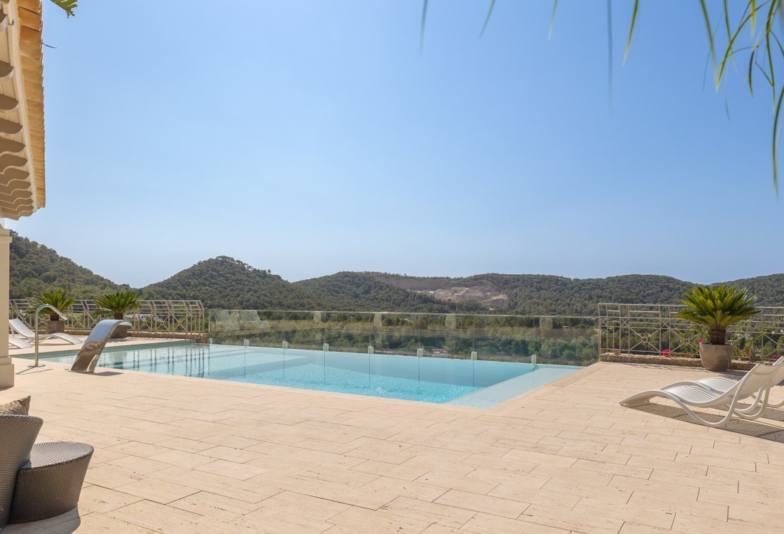 Mediterranean mansion with breathtaking views - 26