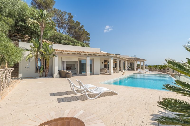 Mediterranean mansion with breathtaking views - 1