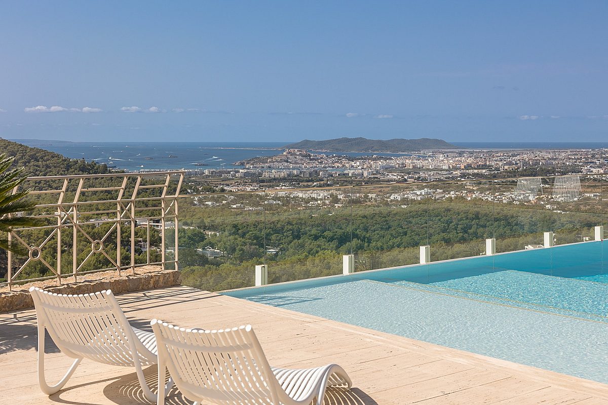 Mediterranes Anwesen mit atemberaubendem Blick - 25